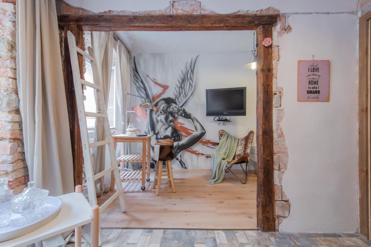 Accommodation At The Zeus Apartment Bratislava Exteriör bild